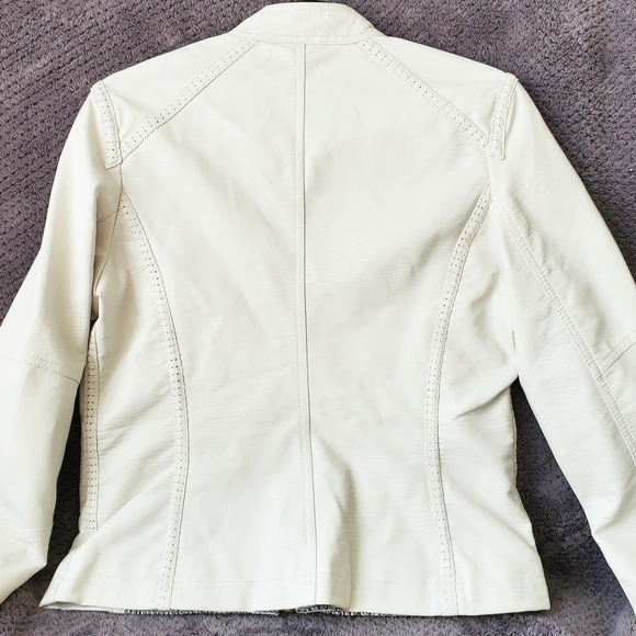 Point Zero white faux-leather jacket w/ wool - Picture 8 of 16